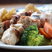 Load image into Gallery viewer, Chicken Souvlaki DInner
